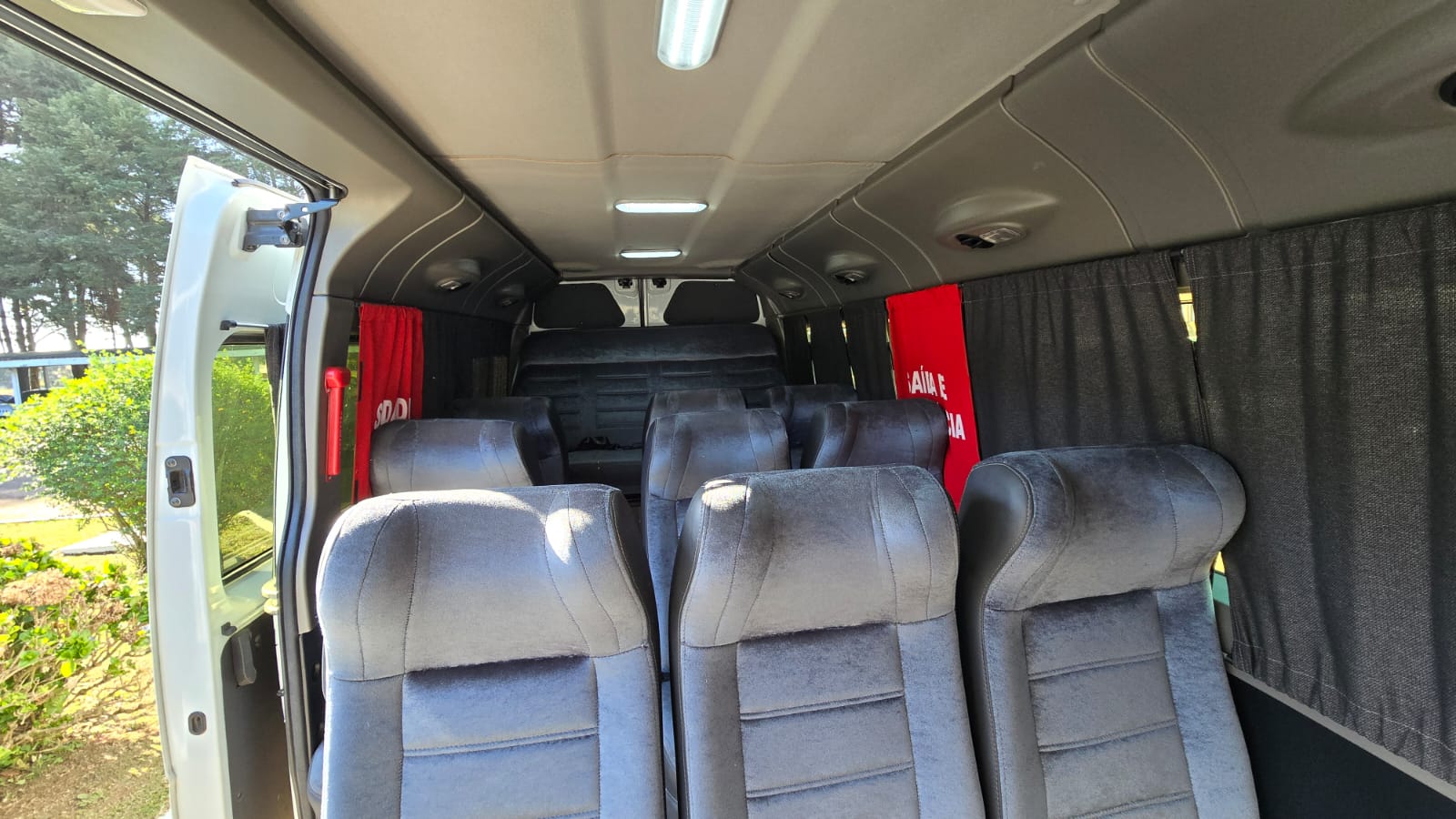 Van 15 Lugares - Interior